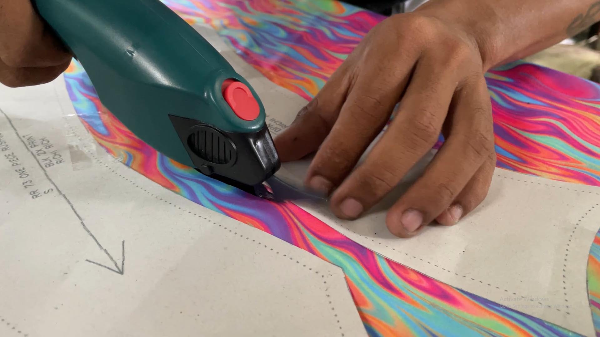 manual cutting